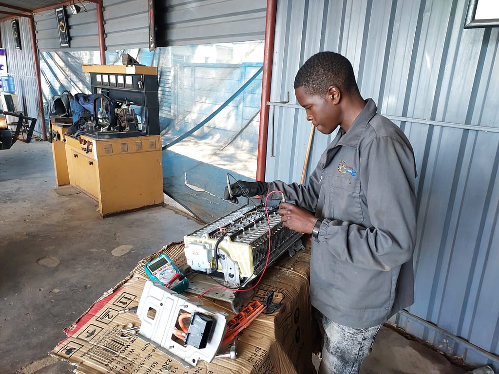 Hybrid car specialist repairs in Harare Autodiagnostics
